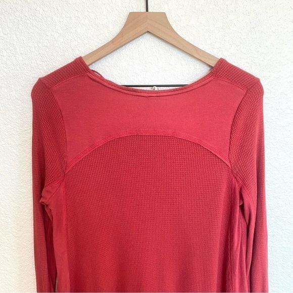 Free People Malibu Thermal Lagenlook Boho Top in Pink Coral Small - Picture 3 of 11